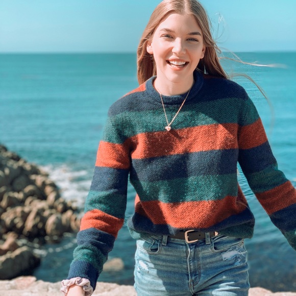 Sweaters - Thrifted Thick Sweater!